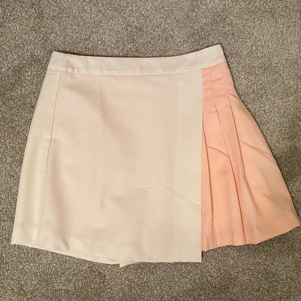 STORIA peach and cream pleated skort blu spero boutique